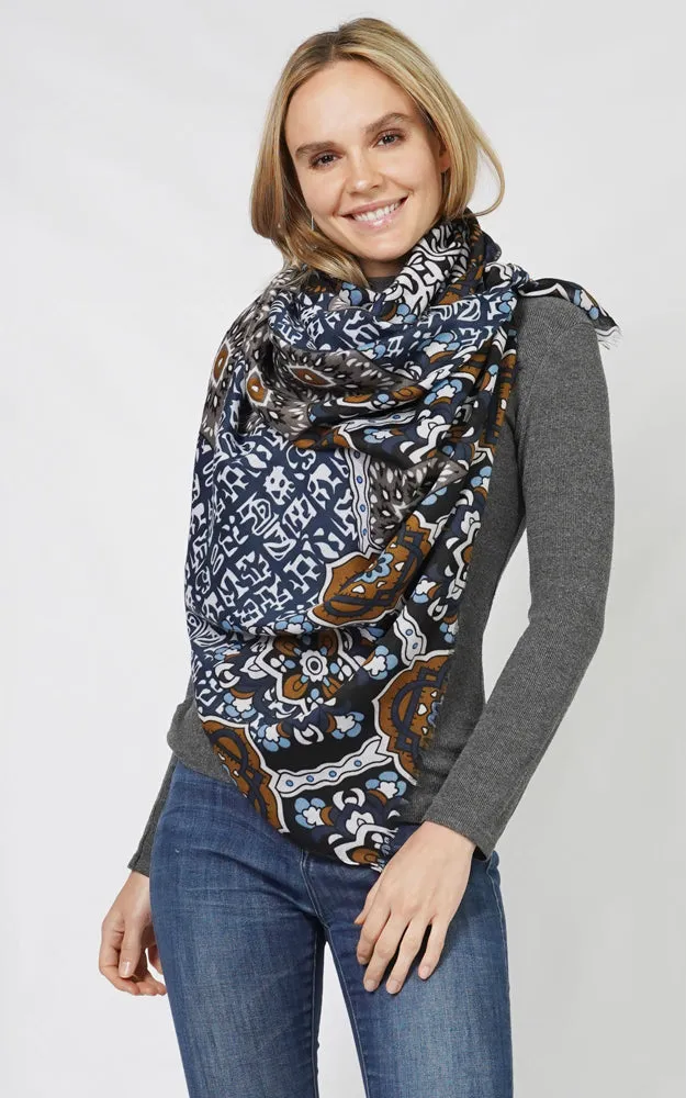 ESC10916 ABSTRACT PRINT SCARF