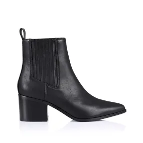 Fillipin Chelsea Ankle Boots - Black Softee