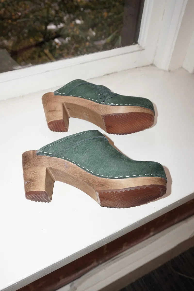 Kitty Clogs Nubuck Slide Clogs - Hunter Green