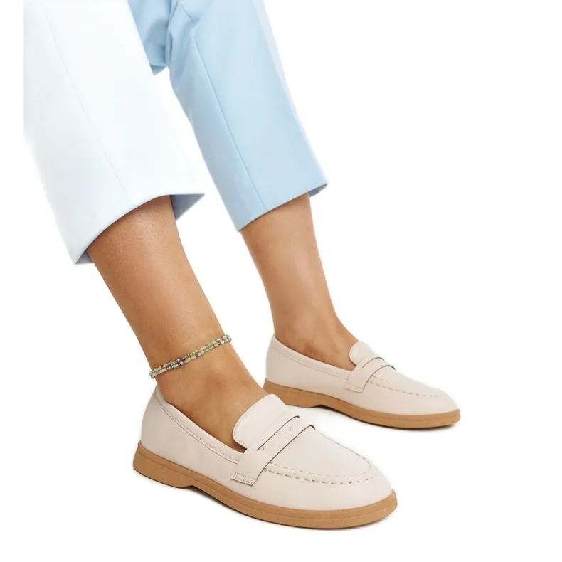 Light beige classic Nawrah moccasins