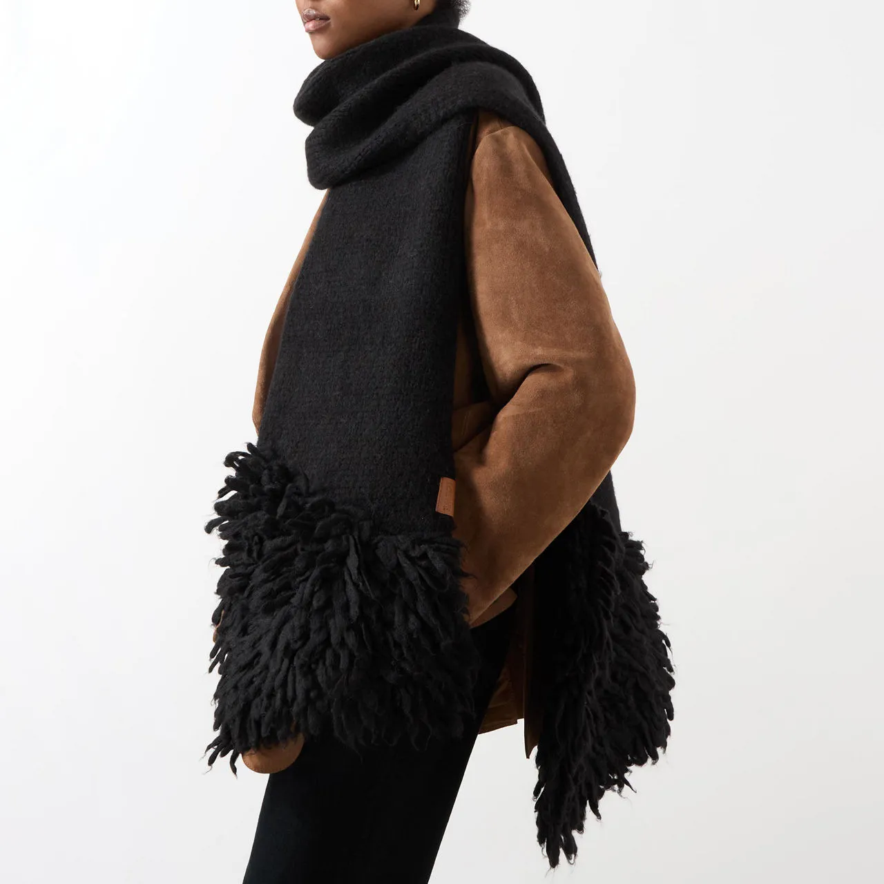 LOEWE Logo Knitted Scarf - Black