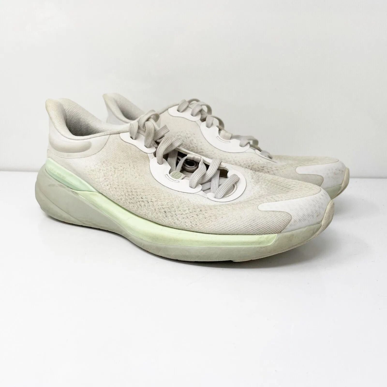 Lululemon Womens Chargefeel Low 2 LW9EQ0S White Running Shoes Sneakers Size 8.5