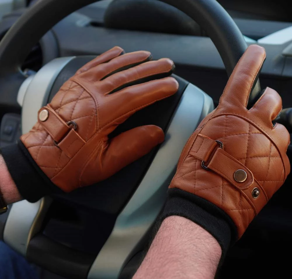 Men's Diamond Button Down Ribbed Gloves