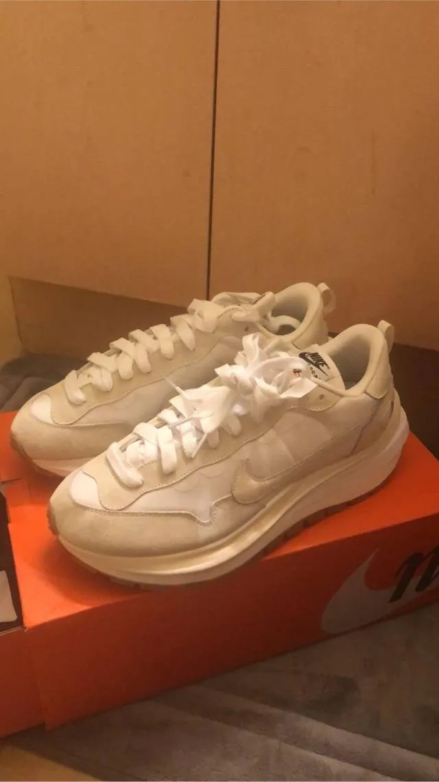 Nike sacai white/beige