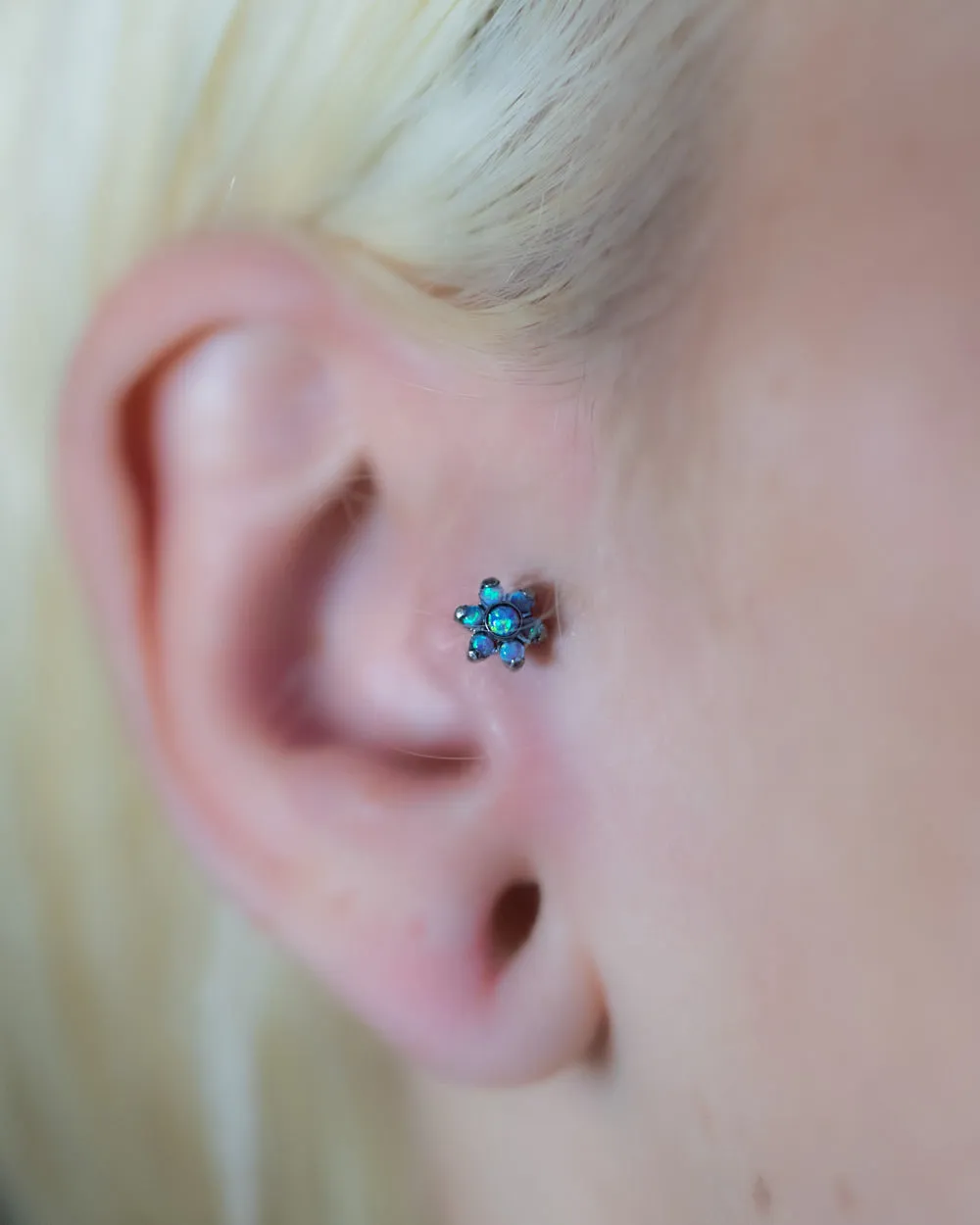 Titanium Internal Thread Opal Flower Labret Bar