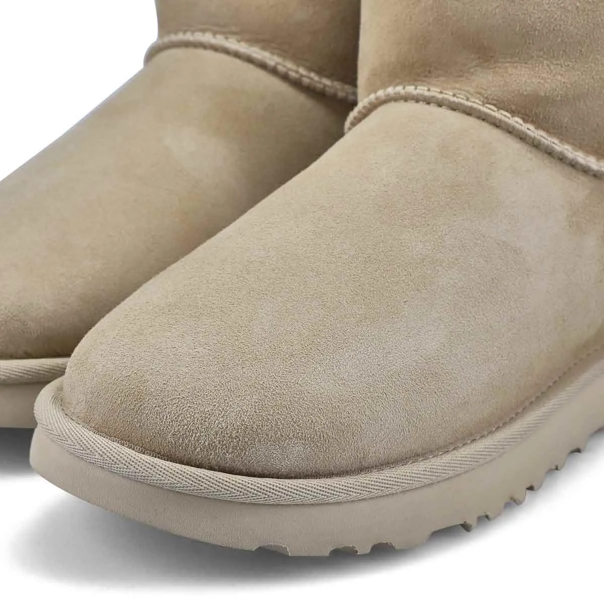 UGG  Classic Short II Women