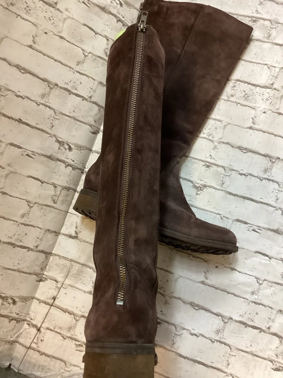 Used UGGS  SHOES 9.5 60044-S000543913-