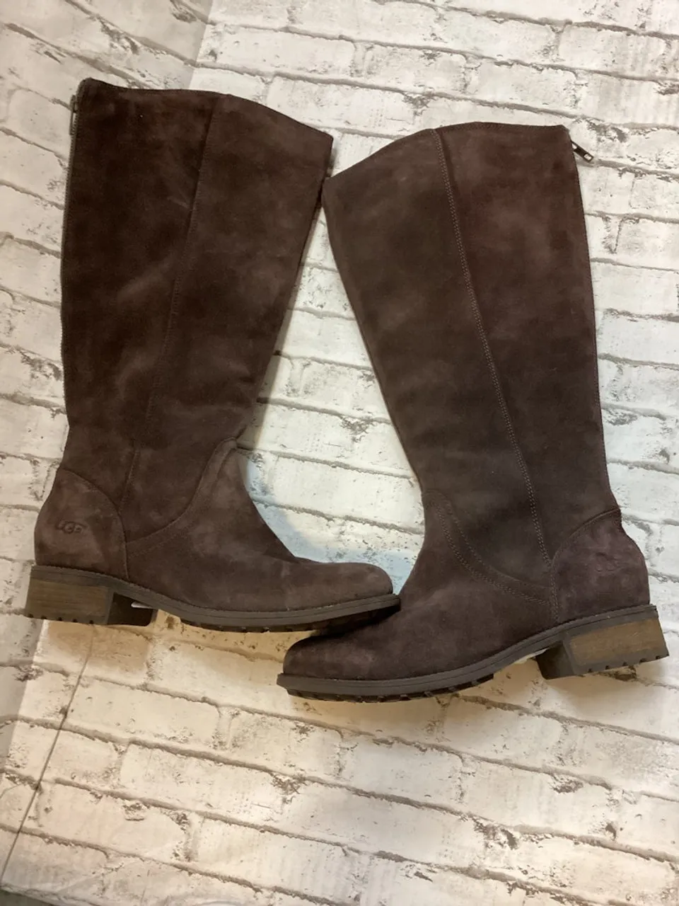 Used UGGS  SHOES 9.5 60044-S000543913-